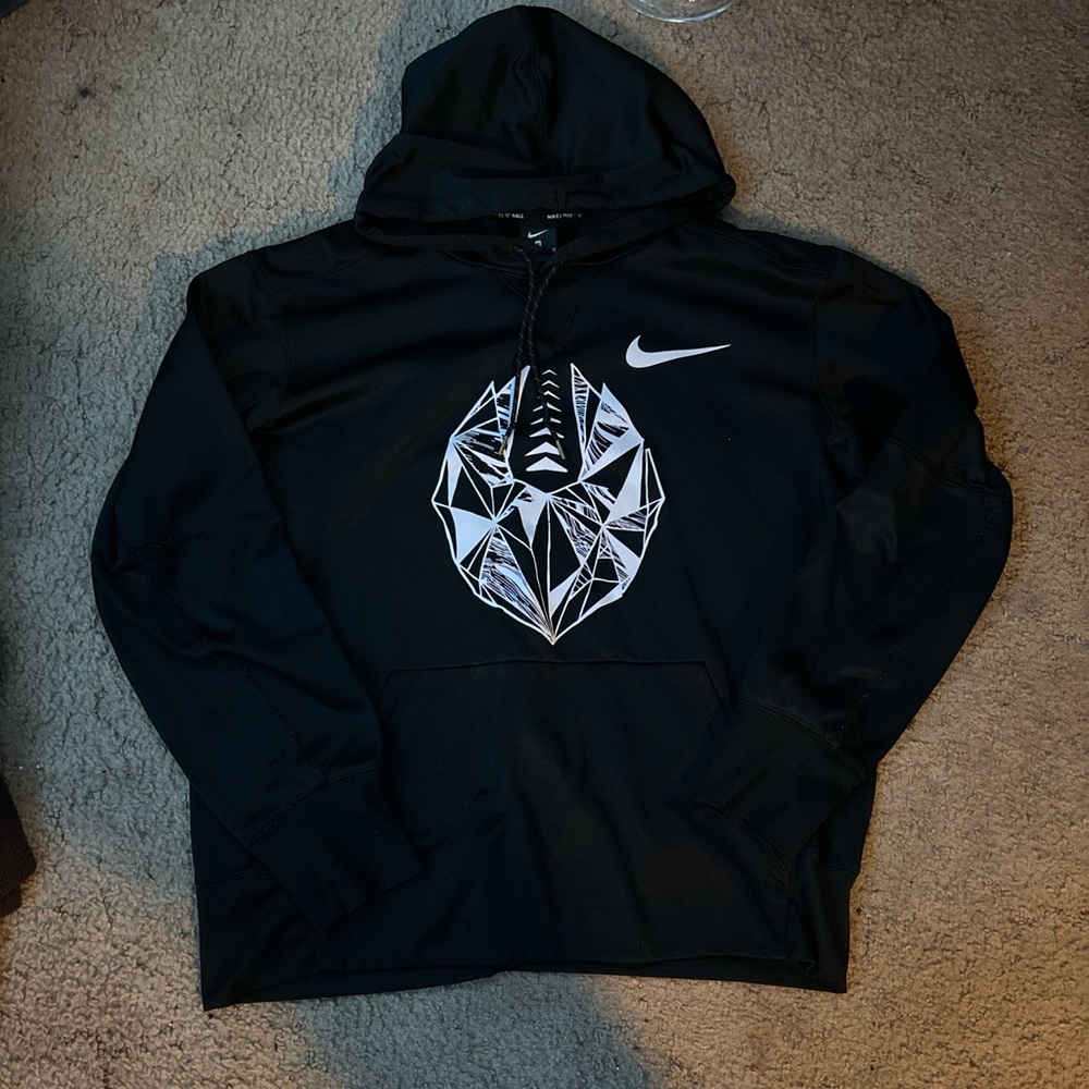 Nike Football Graphic Hoodie M
#football #graphic #nike #sport #activewear